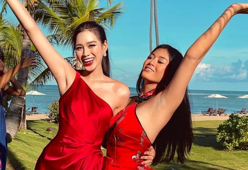 Hinh anh dau tien cua Do Thi Ha o Hoa hau The gioi 2021 hinh anh