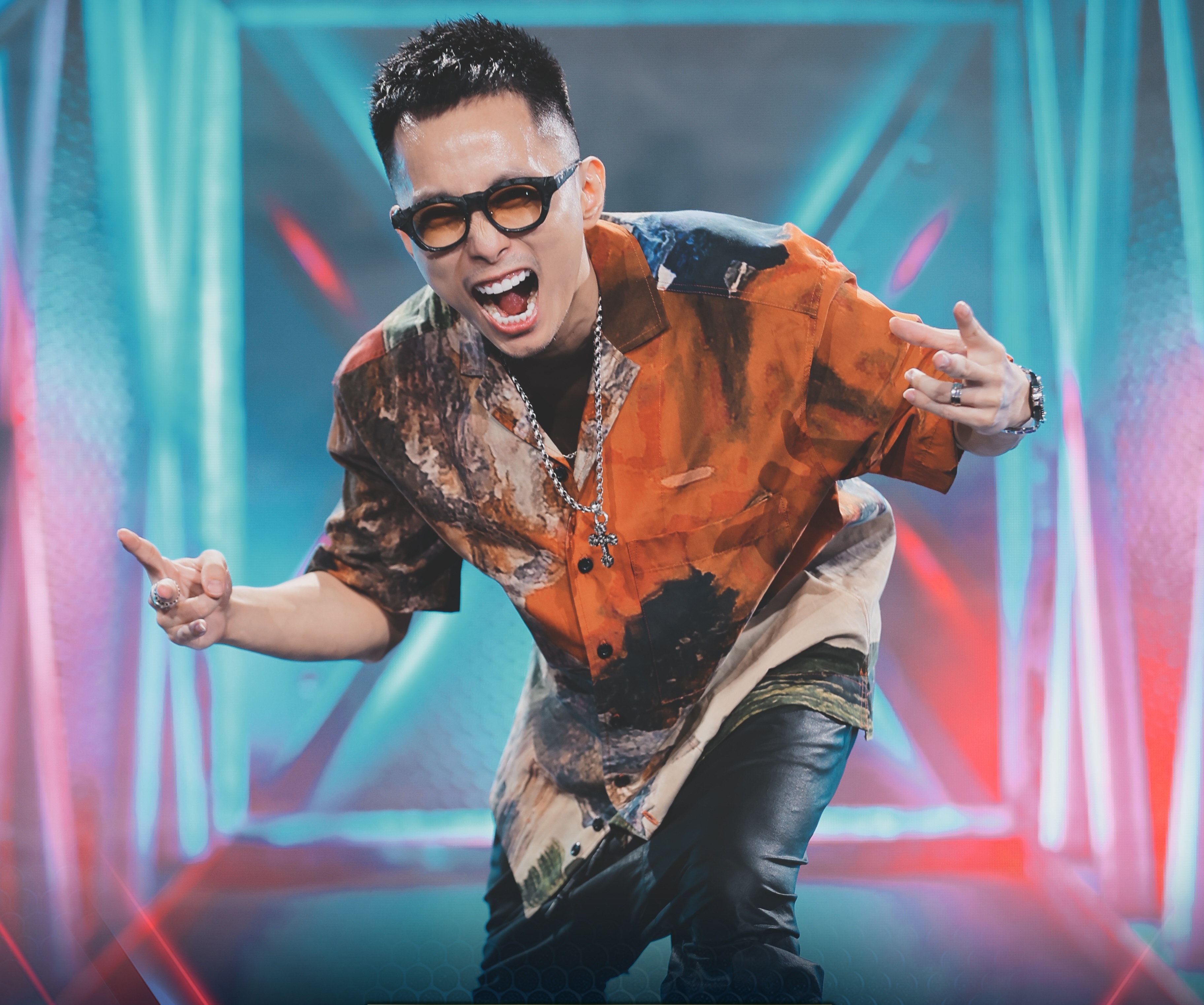 wowy chi trich karik anh 7