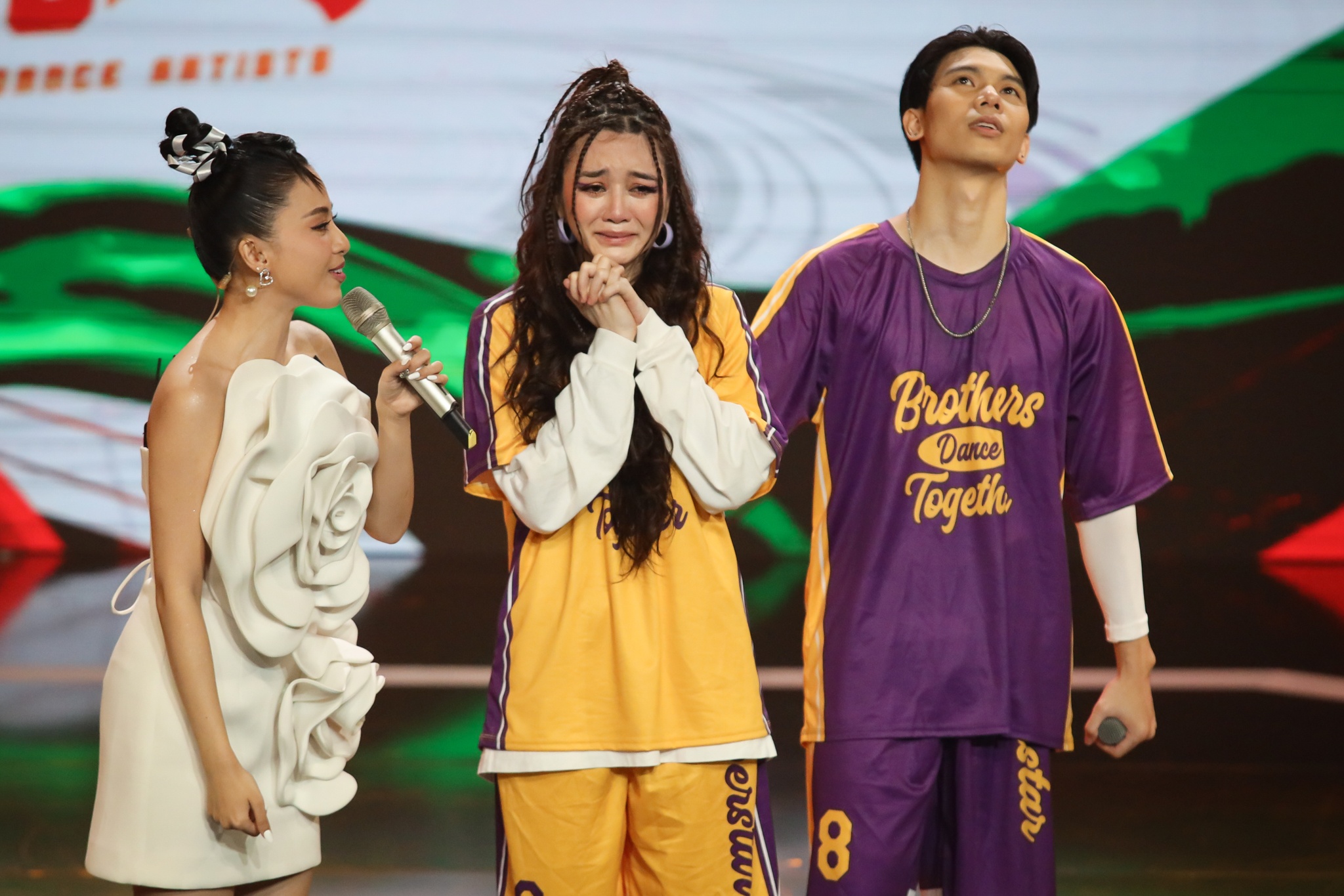 chung ket san dau vu dao anh 11