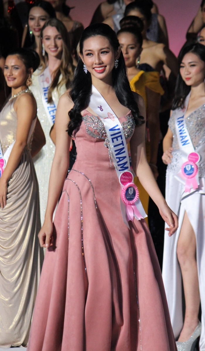miss grand international 2021 thuy tien anh 15