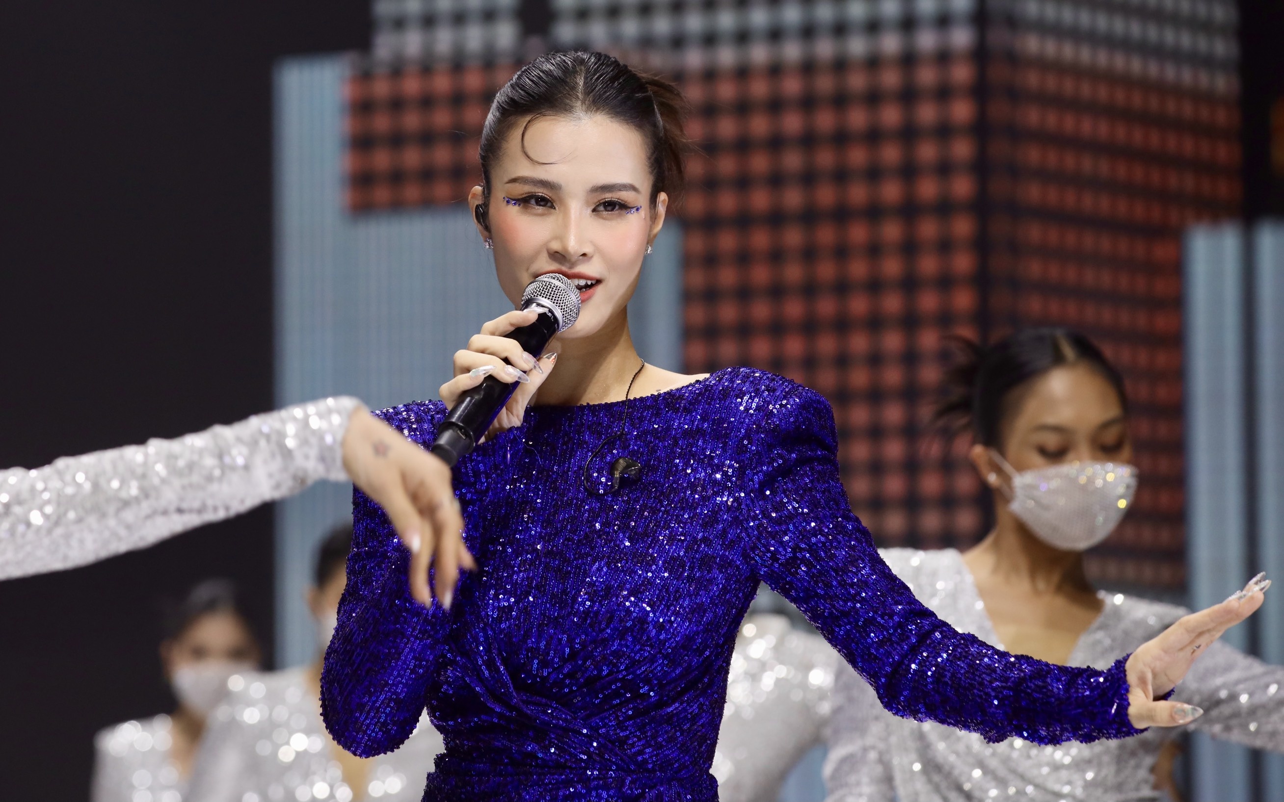 Aquafina Tuan le Thoi trang Quoc te Viet Nam anh 1