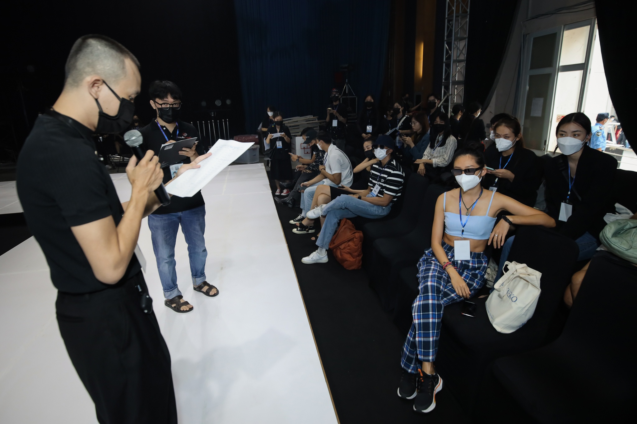 Aquafina Vietnam International Fashion Week anh 6