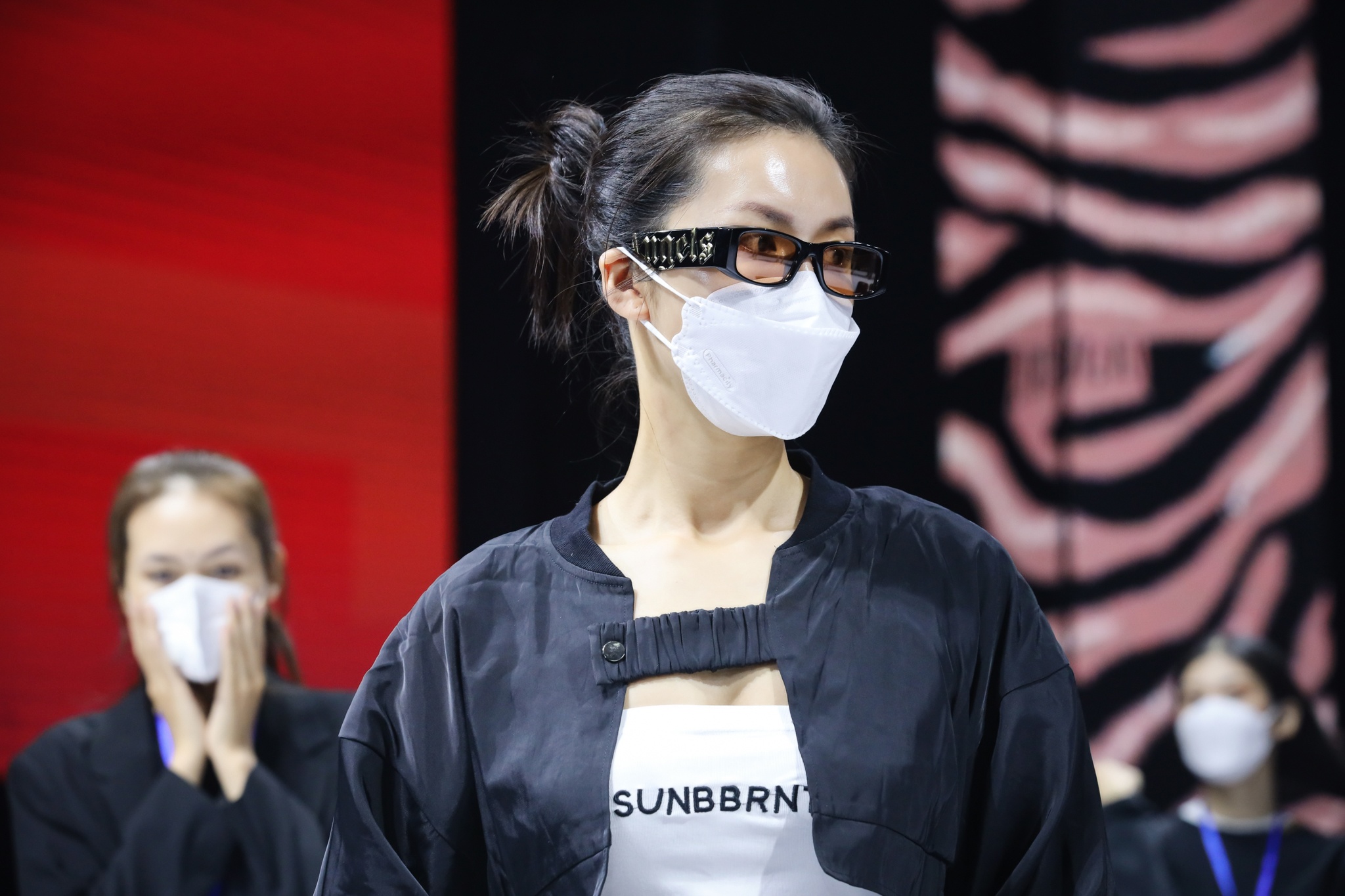 Aquafina Vietnam International Fashion Week anh 1