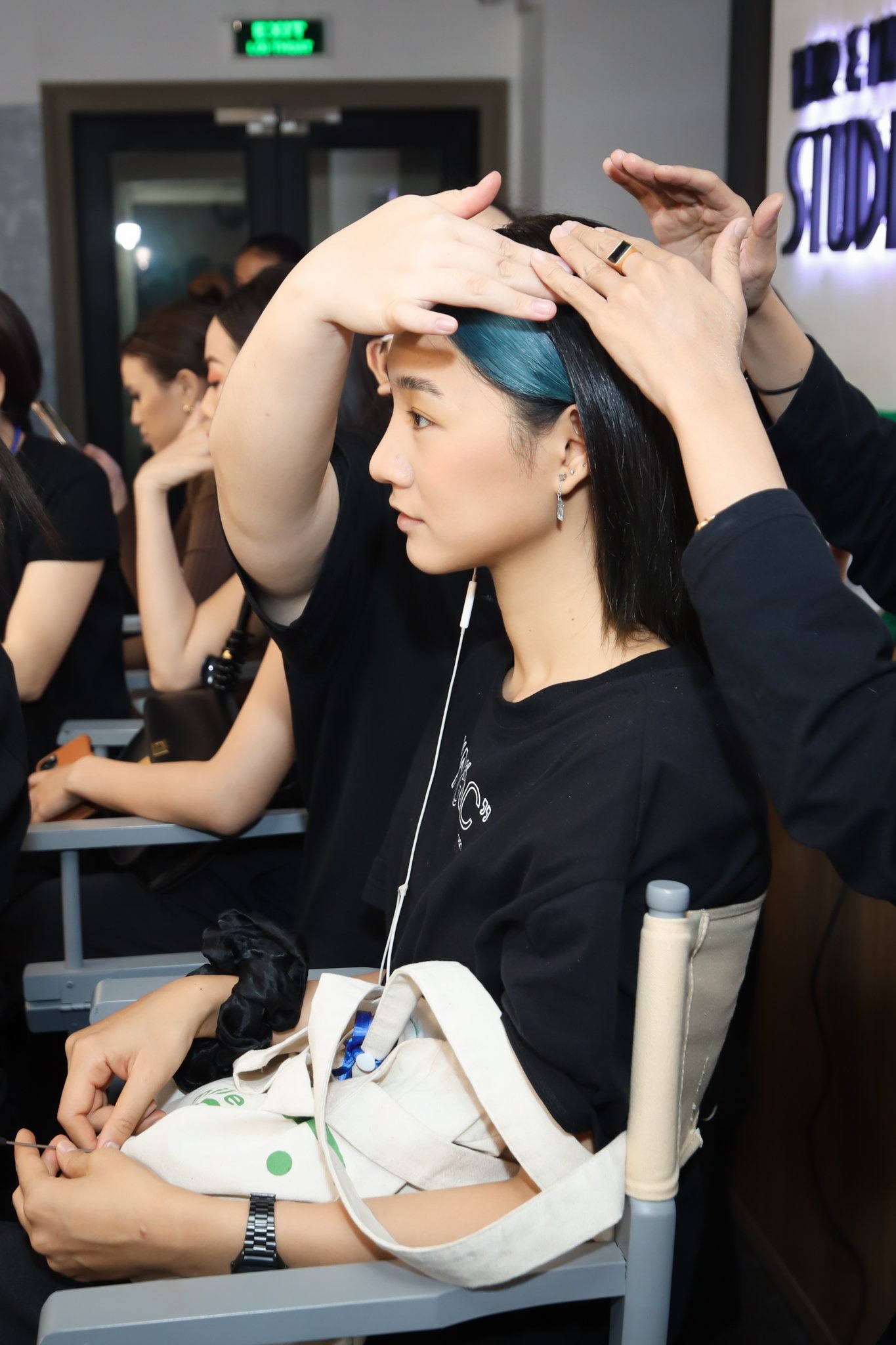 Aquafina Vietnam International Fashion Week anh 1