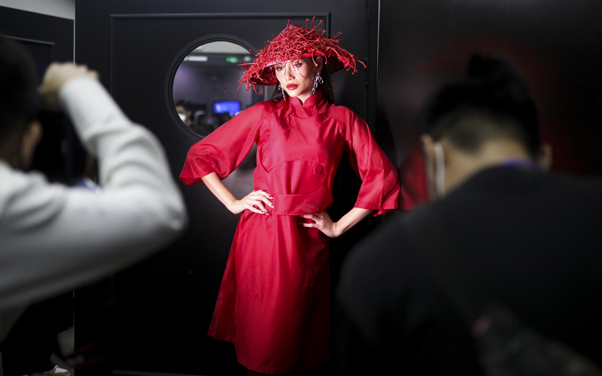 Aquafina Vietnam International Fashion Week anh 7