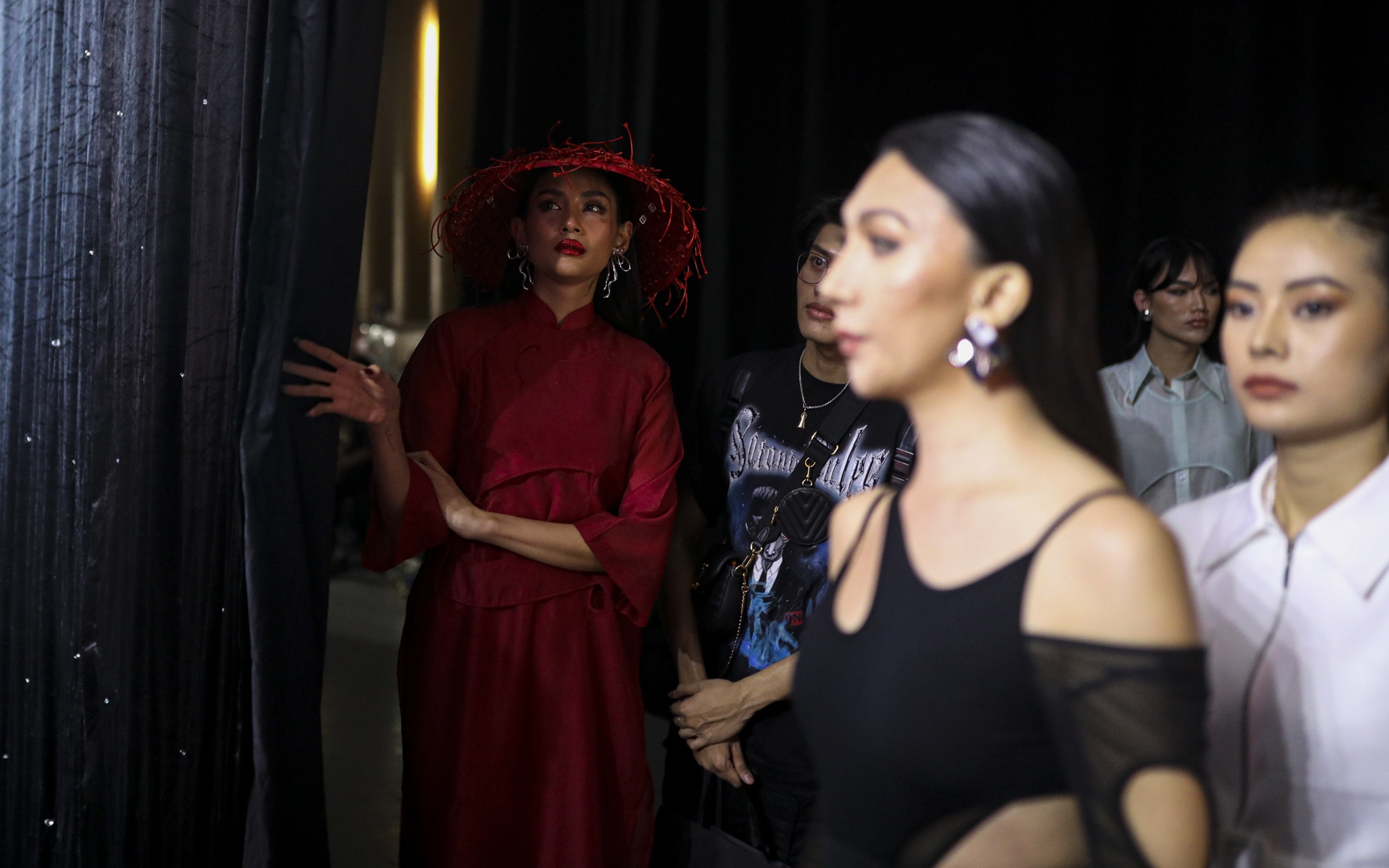 Aquafina Vietnam International Fashion Week anh 11