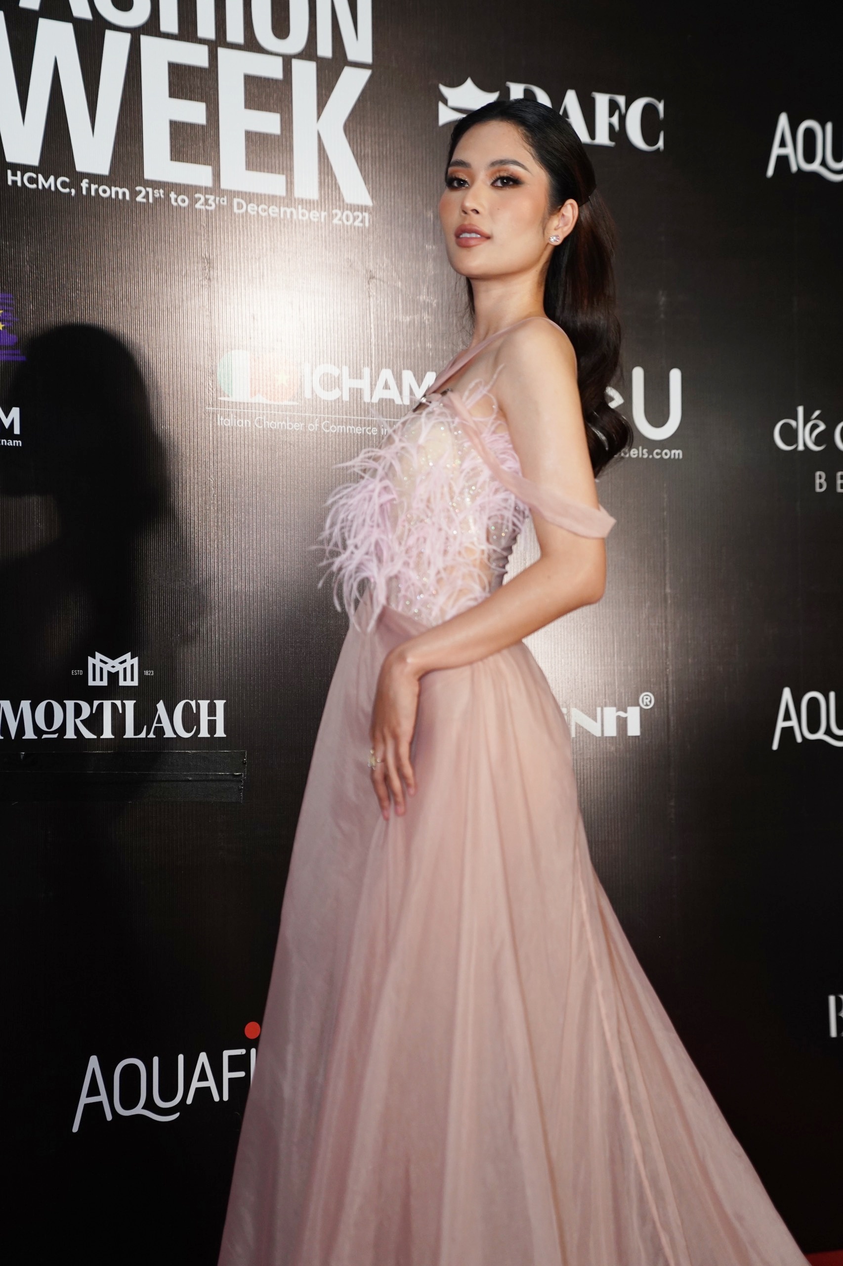Aquafina Vietnam International Fashion Week anh 8