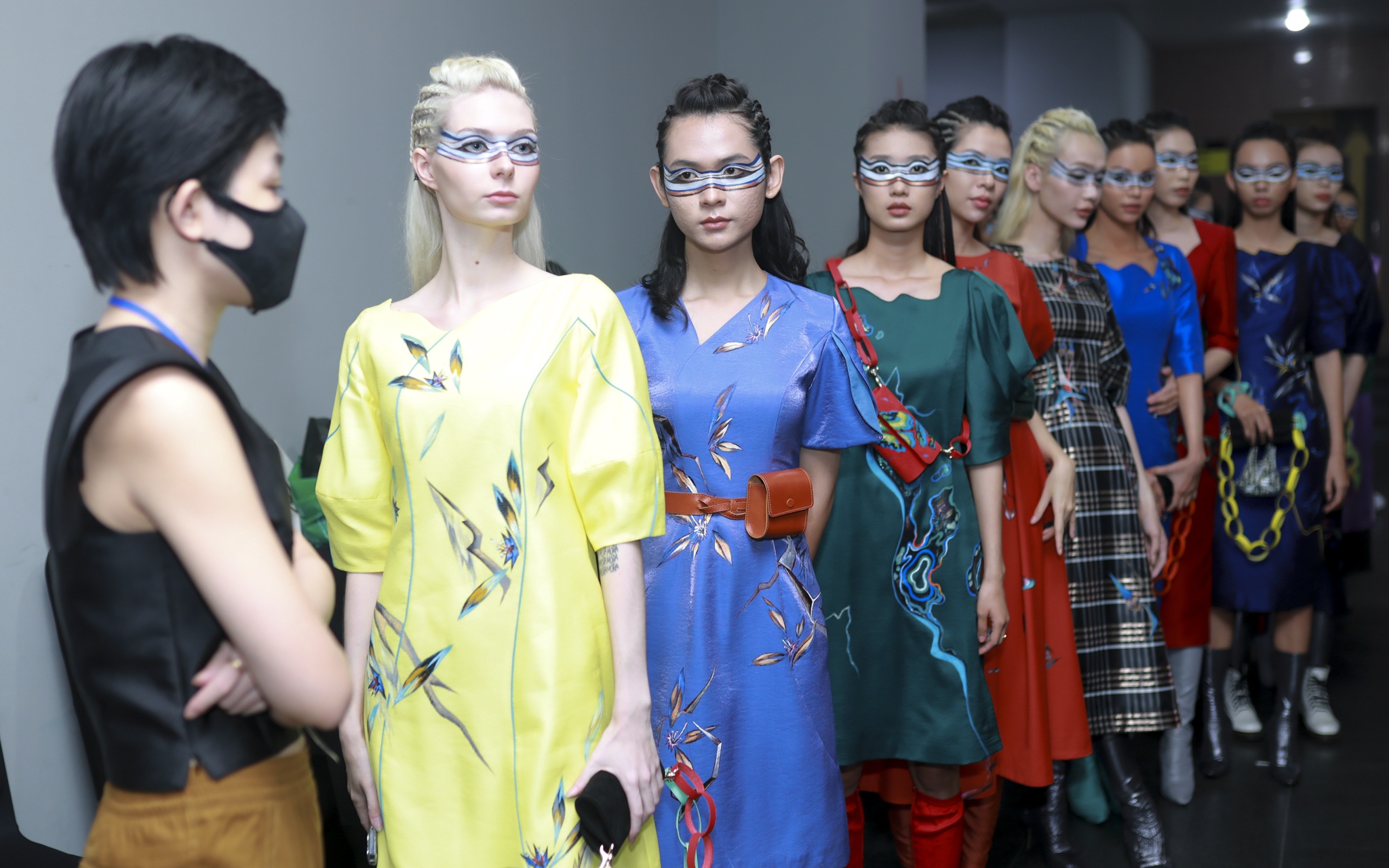 Aquafina Vietnam International Fashion Week anh 2