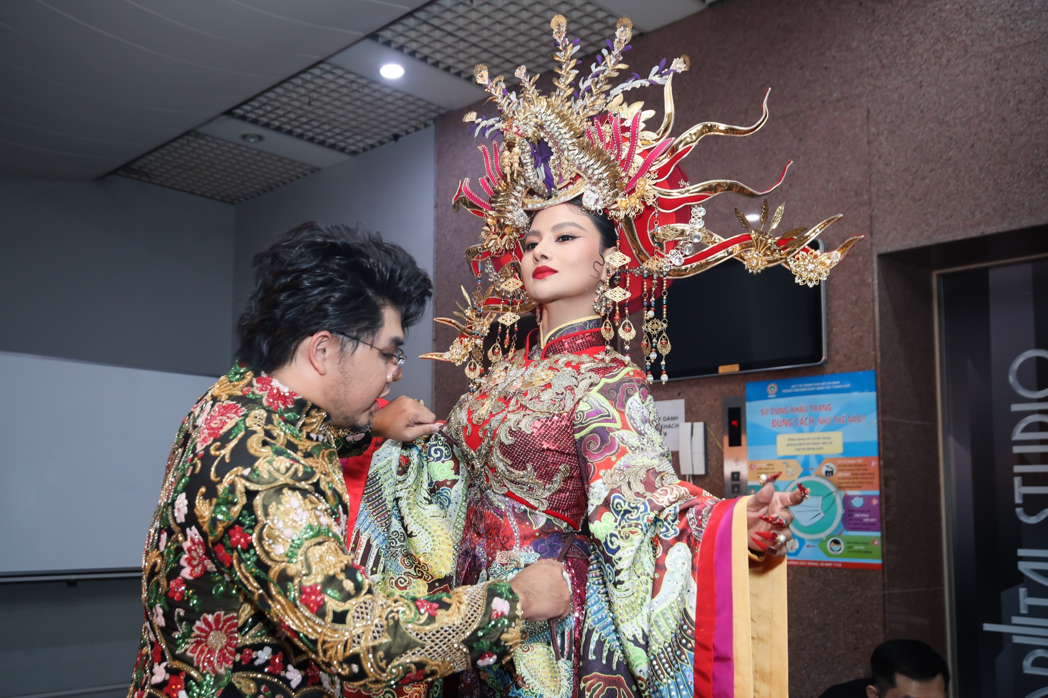 Aquafina Vietnam International Fashion Week anh 6