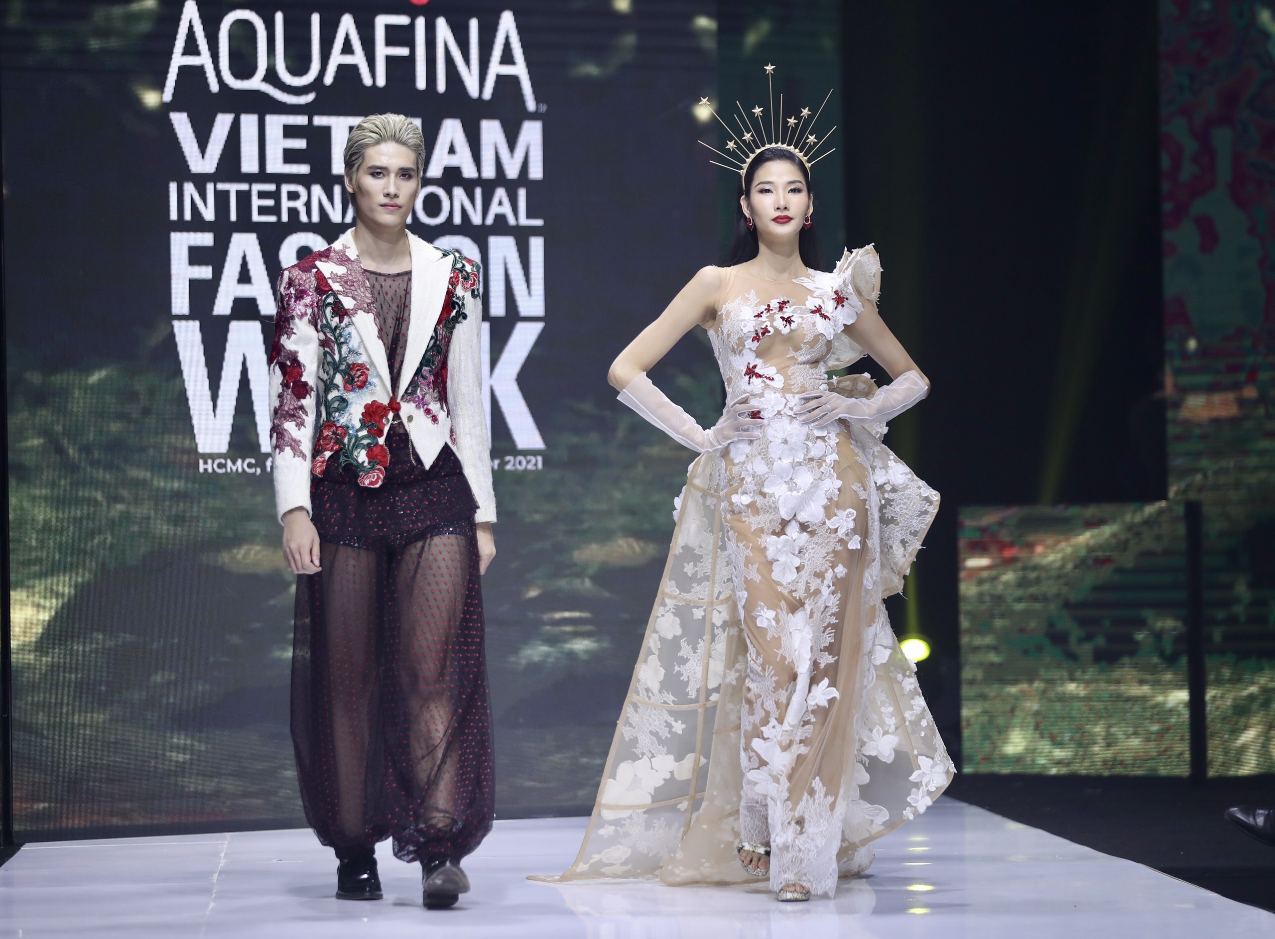Aquafina Vietnam International Fashion Week ảnh 2 Aquafina Vietnam International Fashion Week anh 2
