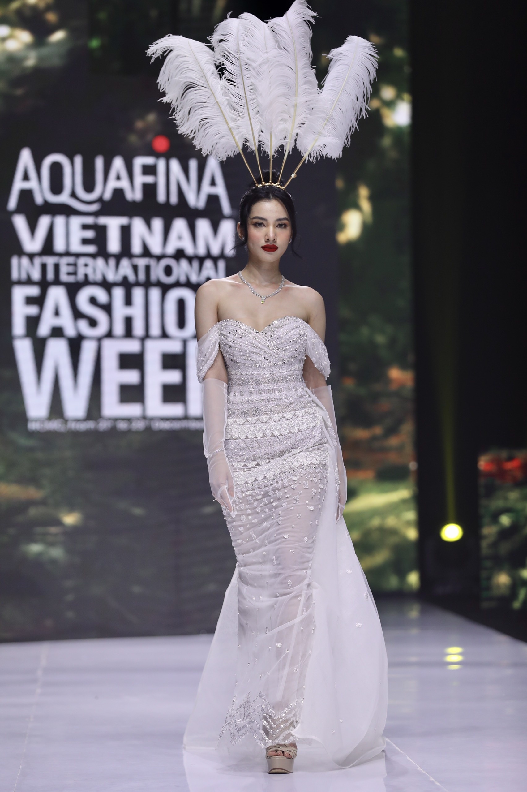 Aquafina Vietnam International Fashion Week ảnh 3 Aquafina Vietnam International Fashion Week anh 3