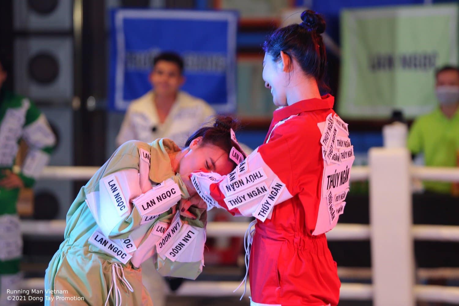 running man mua 2 anh 9