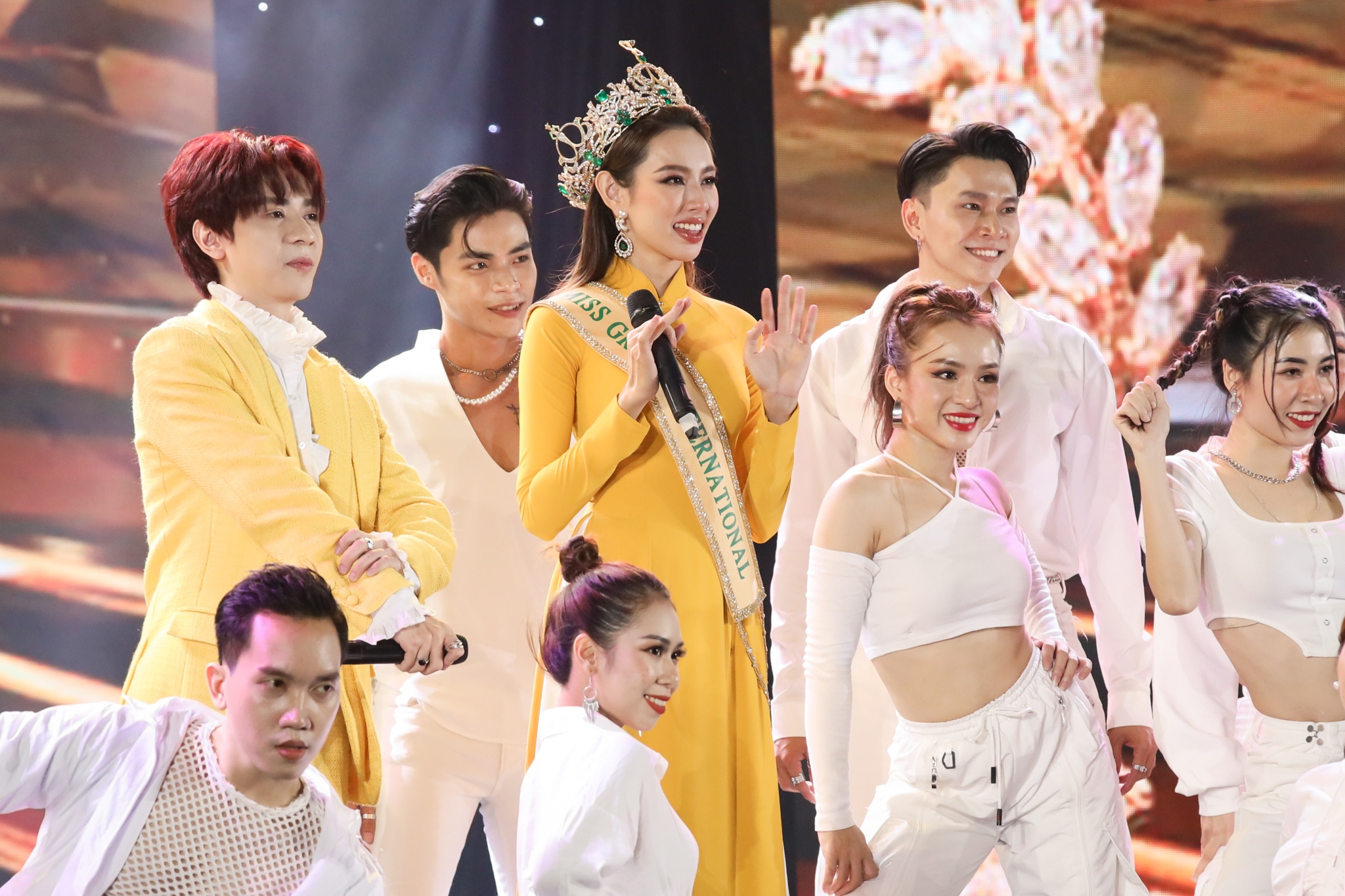 thuy tien dieu hanh anh 19