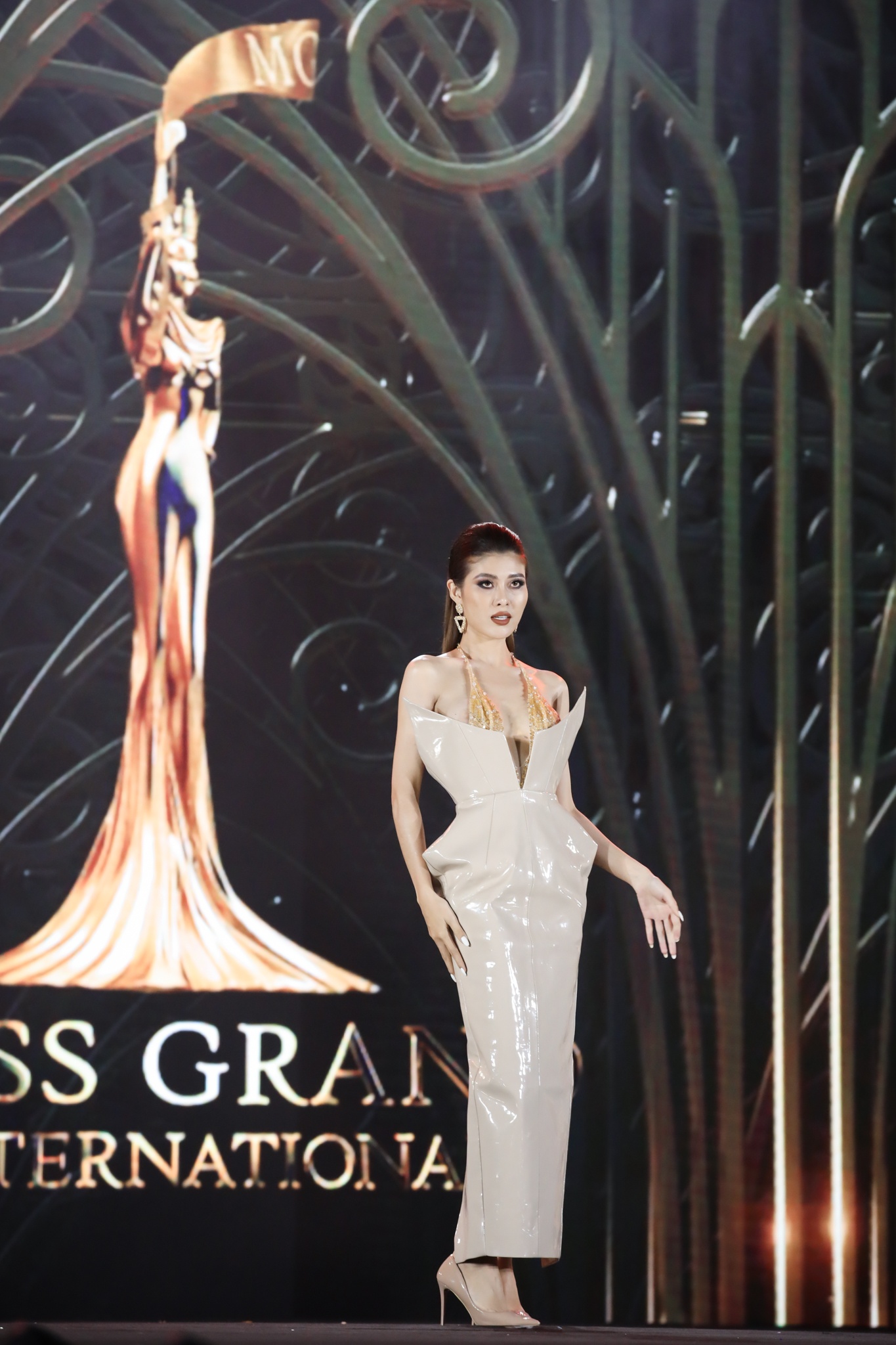 thuy tien dieu hanh anh 30