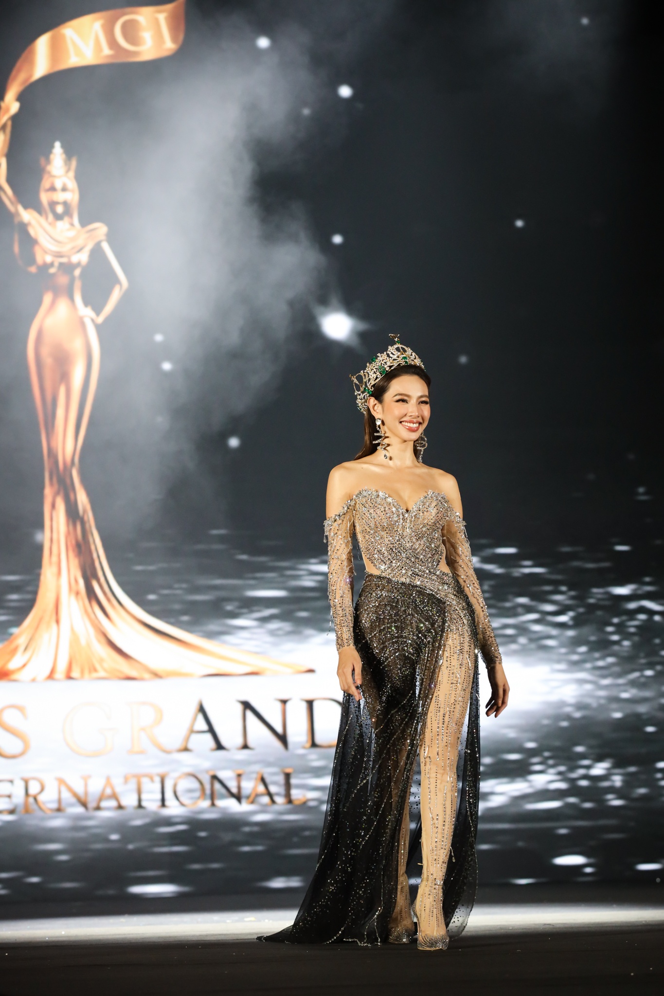 thuy tien dieu hanh anh 27