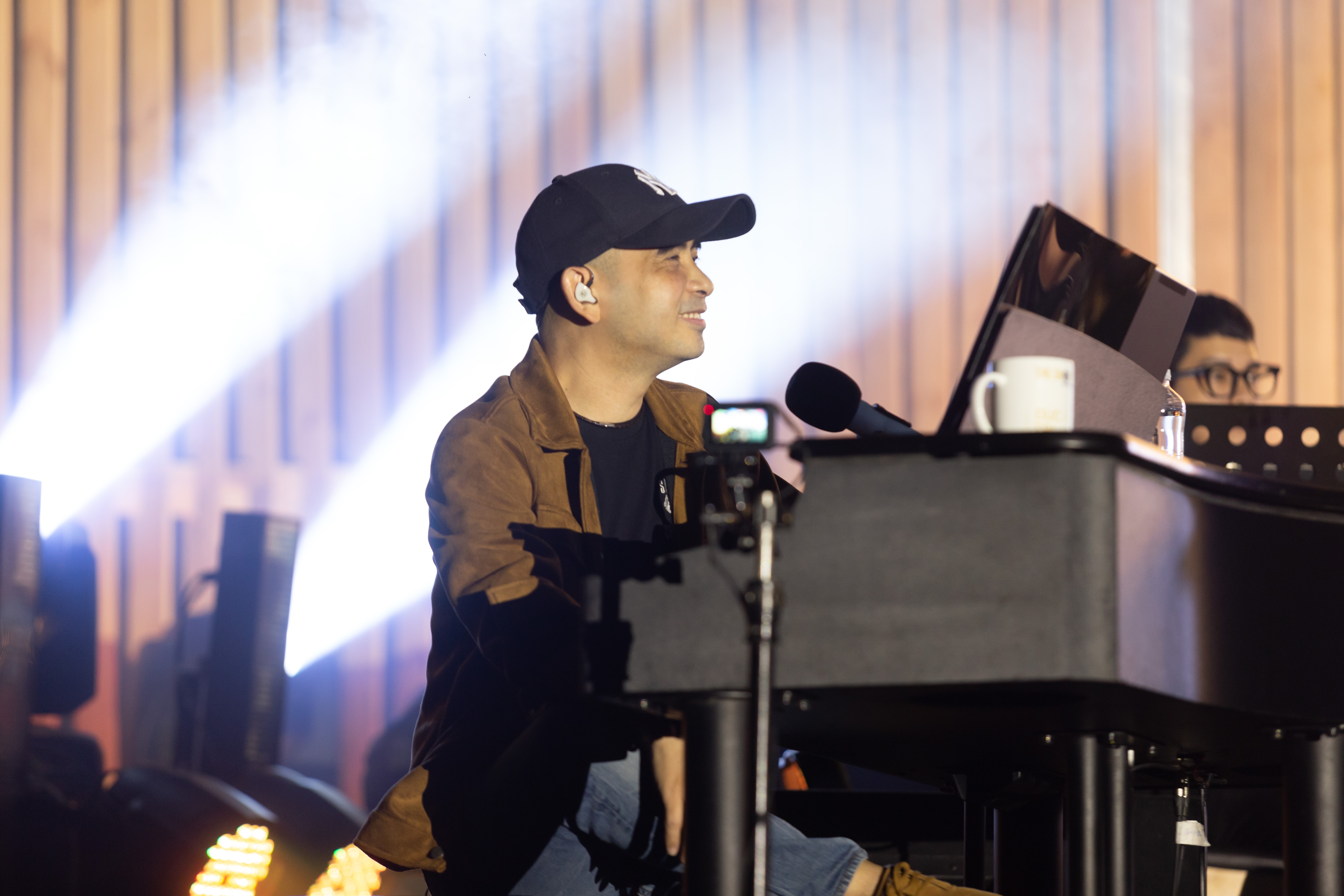 duc tri the show anh 8