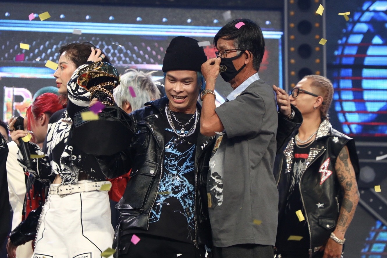 seachains vô địch rap việt mùa 2 ảnh 2 seachains vo dich rap viet mua 2 anh 2