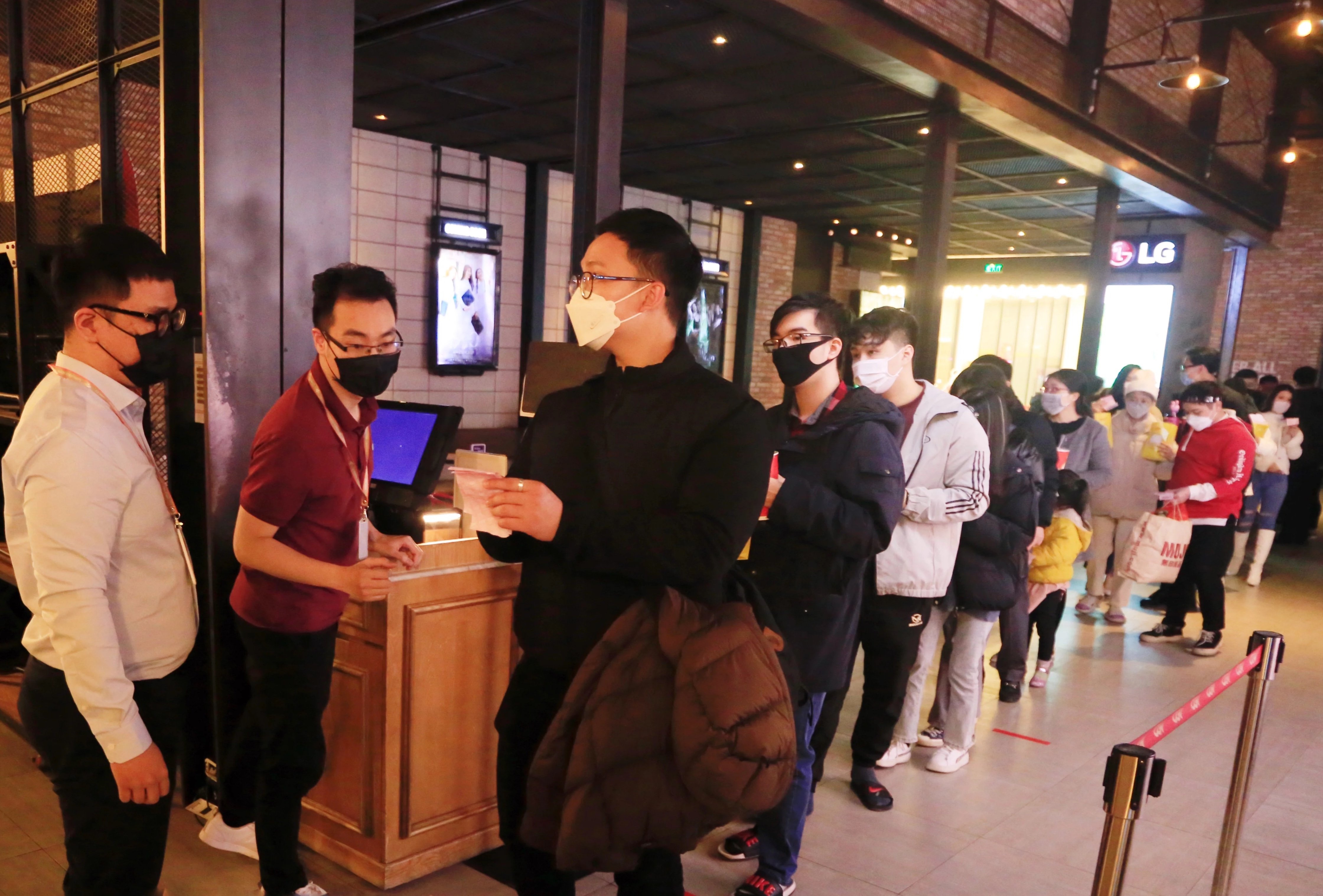 showbiz việt hồi sinh ảnh 5 showbiz viet hoi sinh anh 5