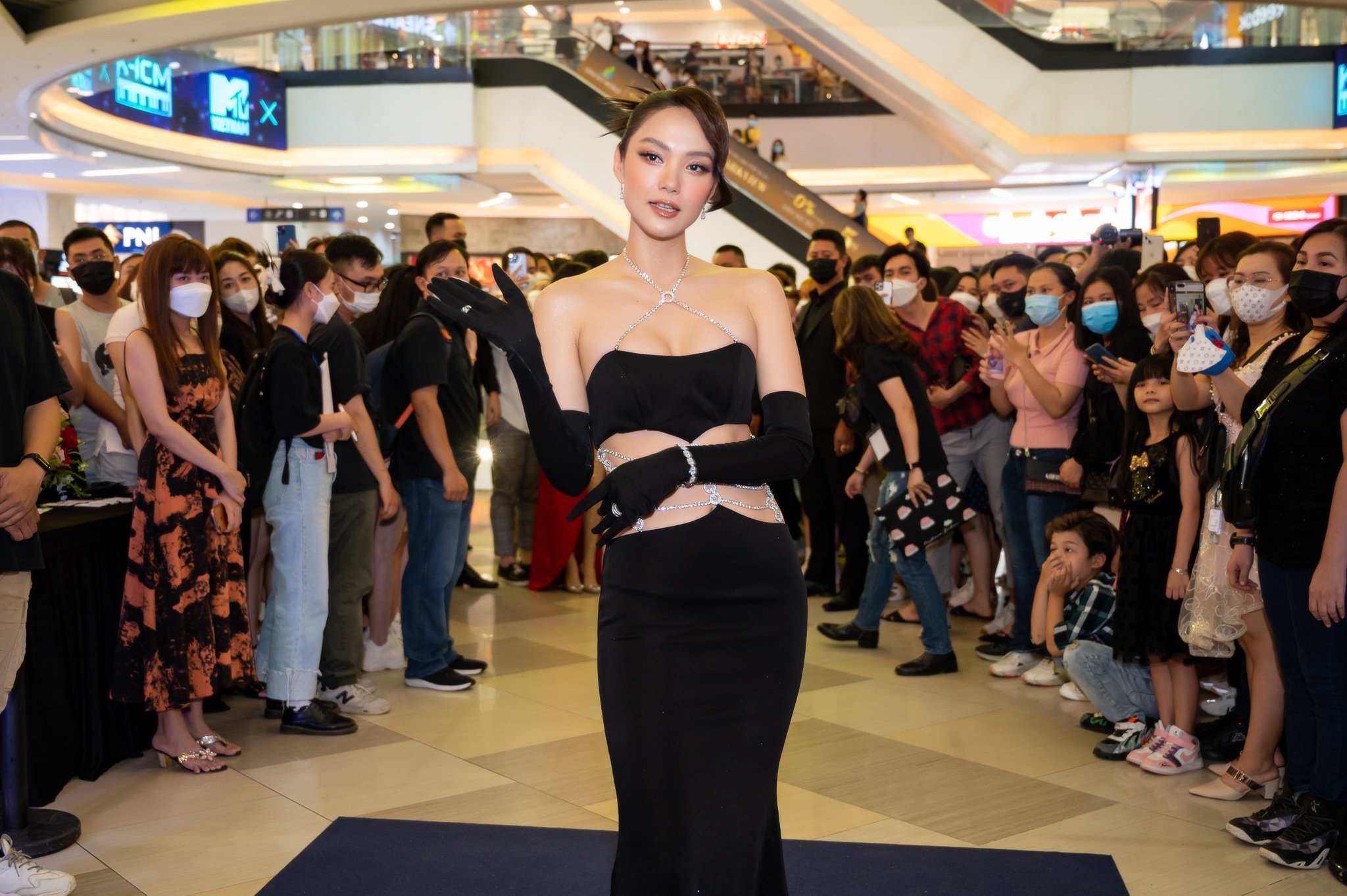 showbiz viet hoi sinh anh 1