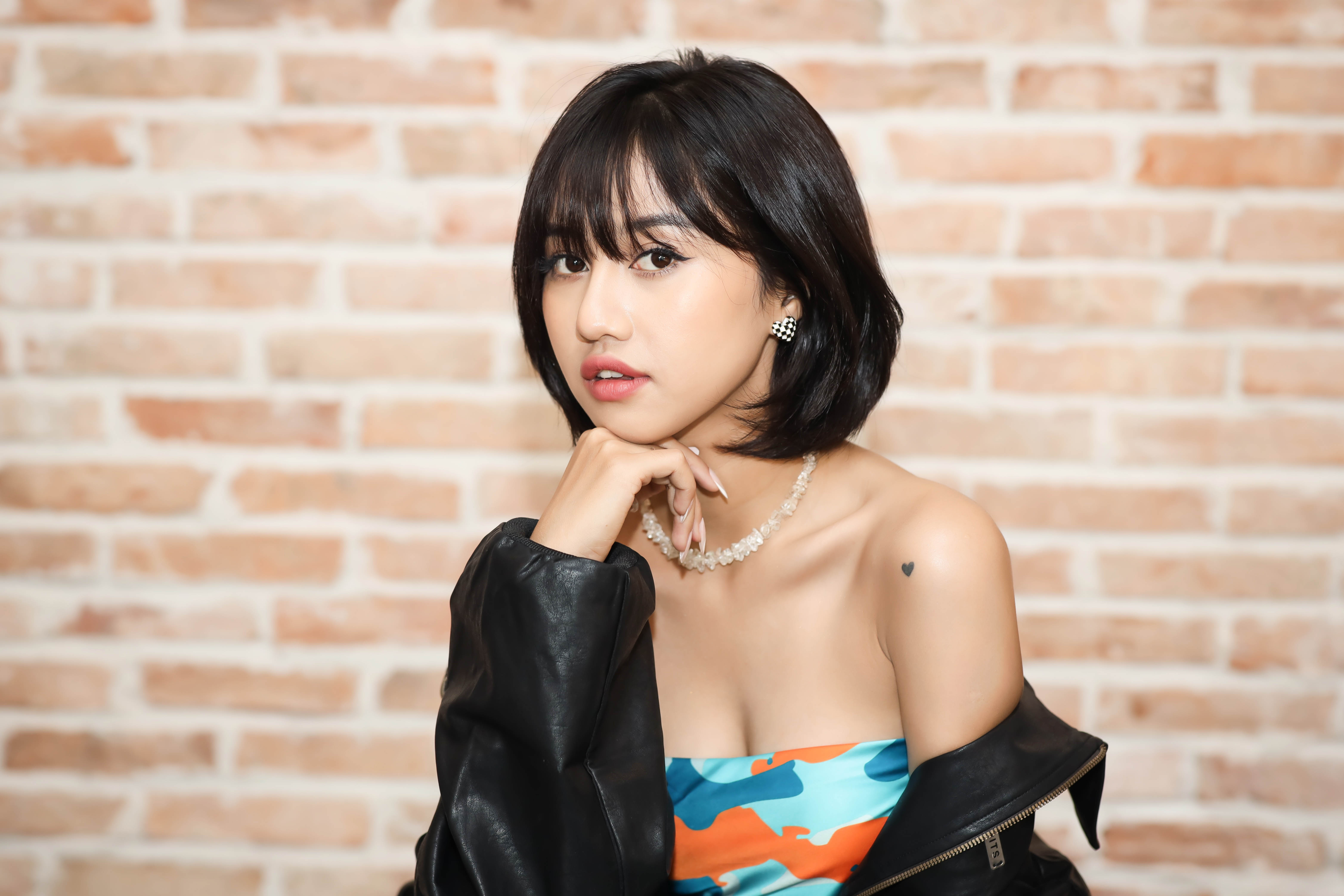 Trinh Thao: 'Vi ve ngoai tre tho nen khong ai nghi toi 25 tuoi' hinh anh