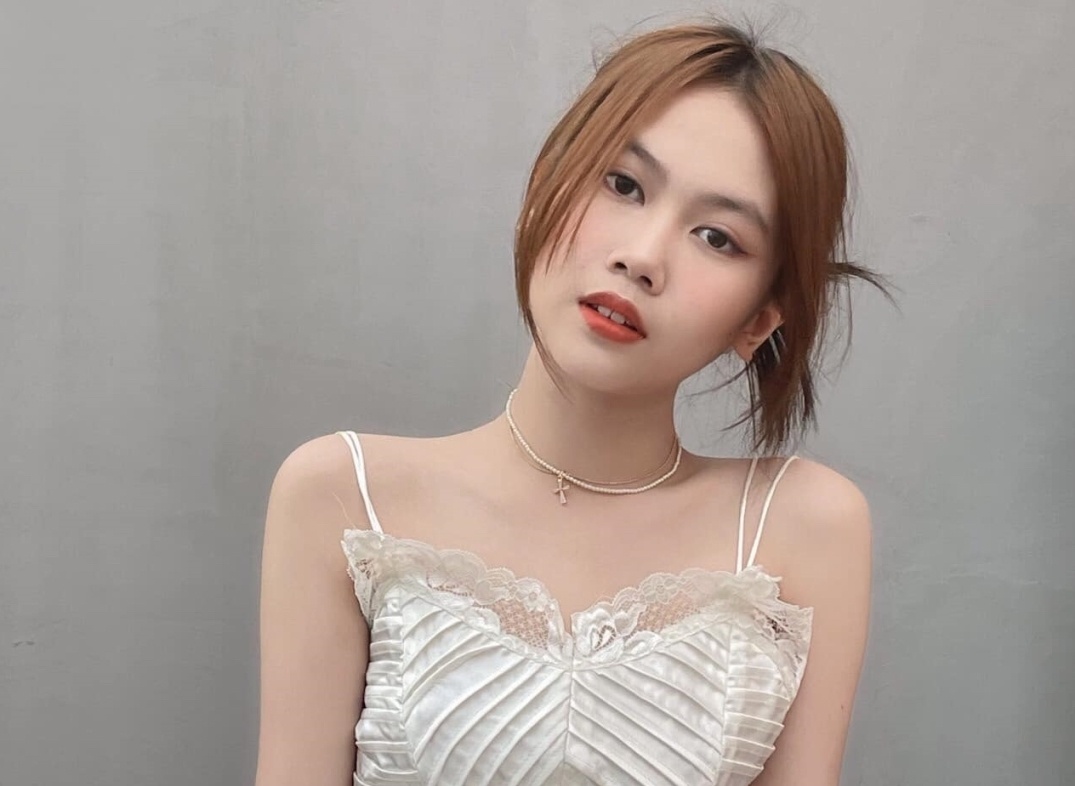 Sao nhi trieu view Bao An o tuoi 16 hinh anh