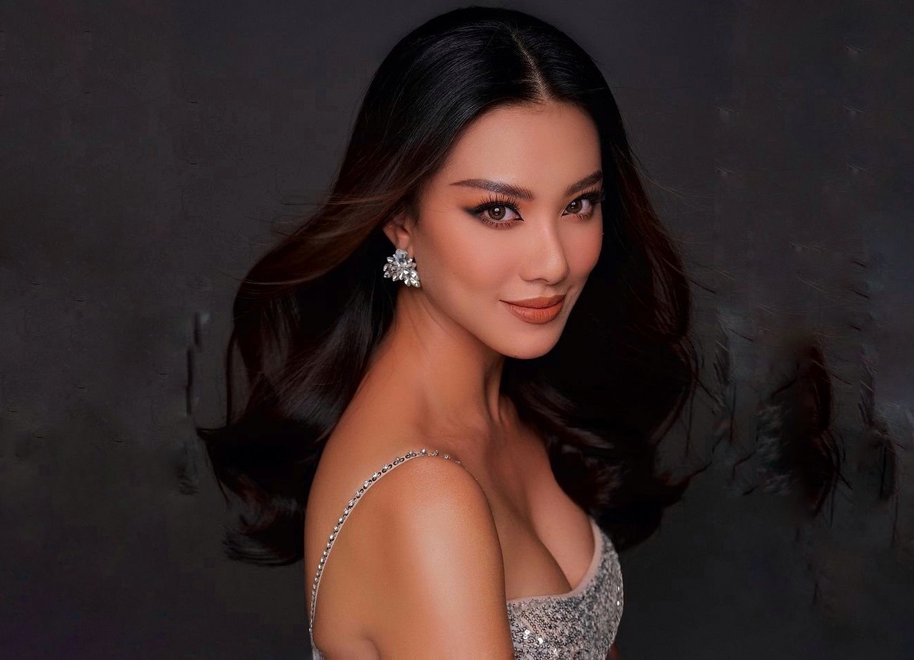 Kim Duyen tiep tuc thi hoa hau quoc te hinh anh