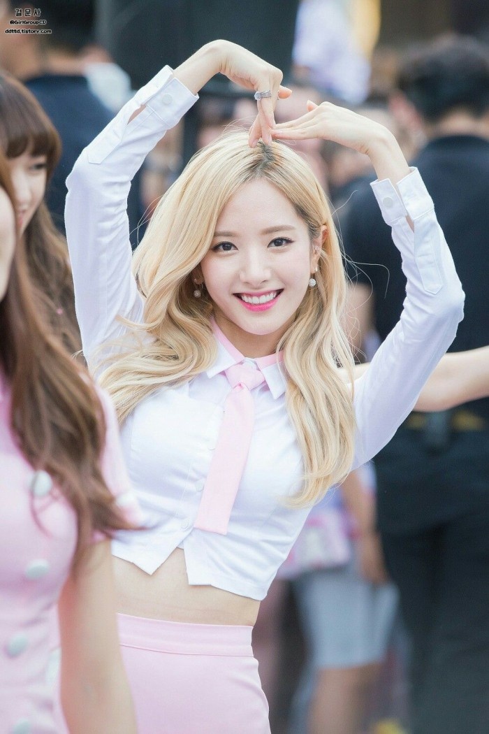 bona wjsn nhan sac anh 12