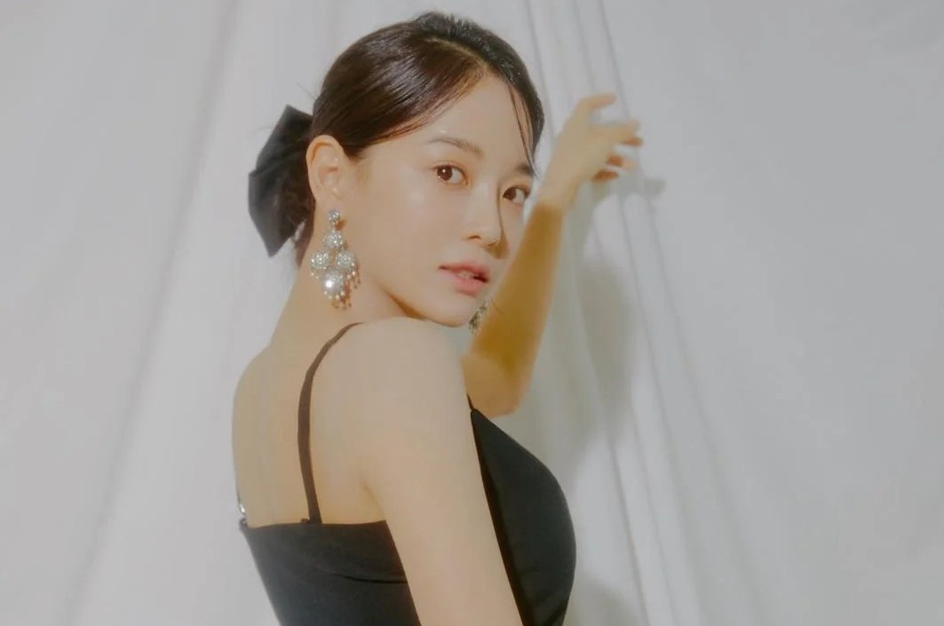 Kim Se Jeong - than tuong hang dau Kpop bi khan gia quay lung hinh anh