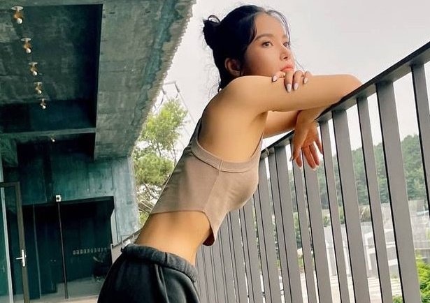 Thanh vien nhom Mamamoo bi miet thi vi can nang hinh anh