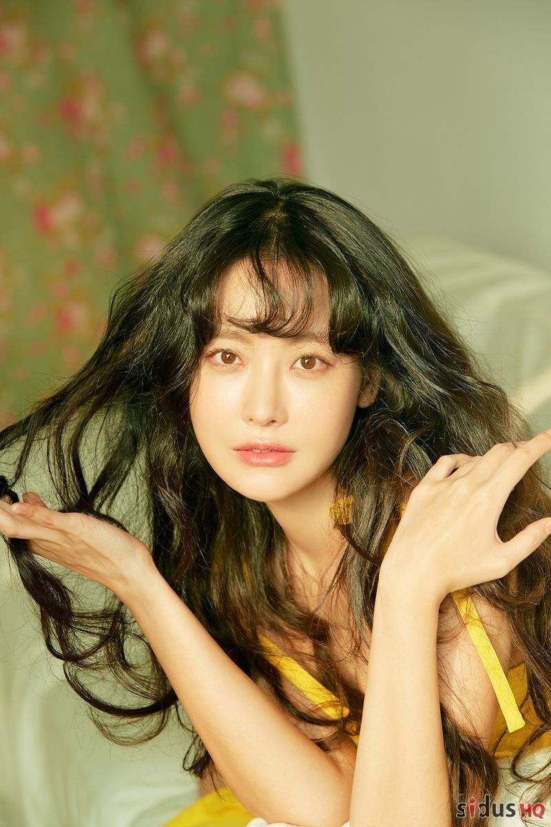 sao nu hinh mau phau thuat tham my anh 10