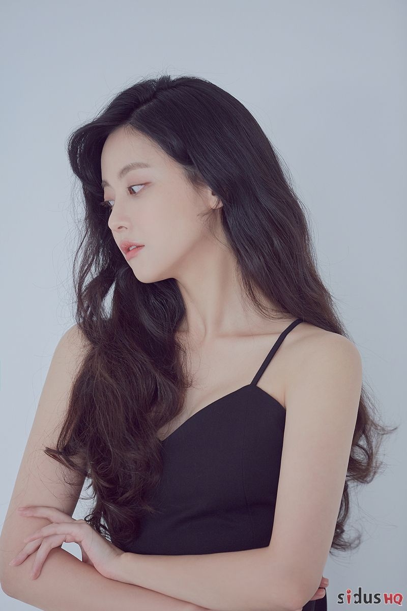 sao nu hinh mau phau thuat tham my anh 8