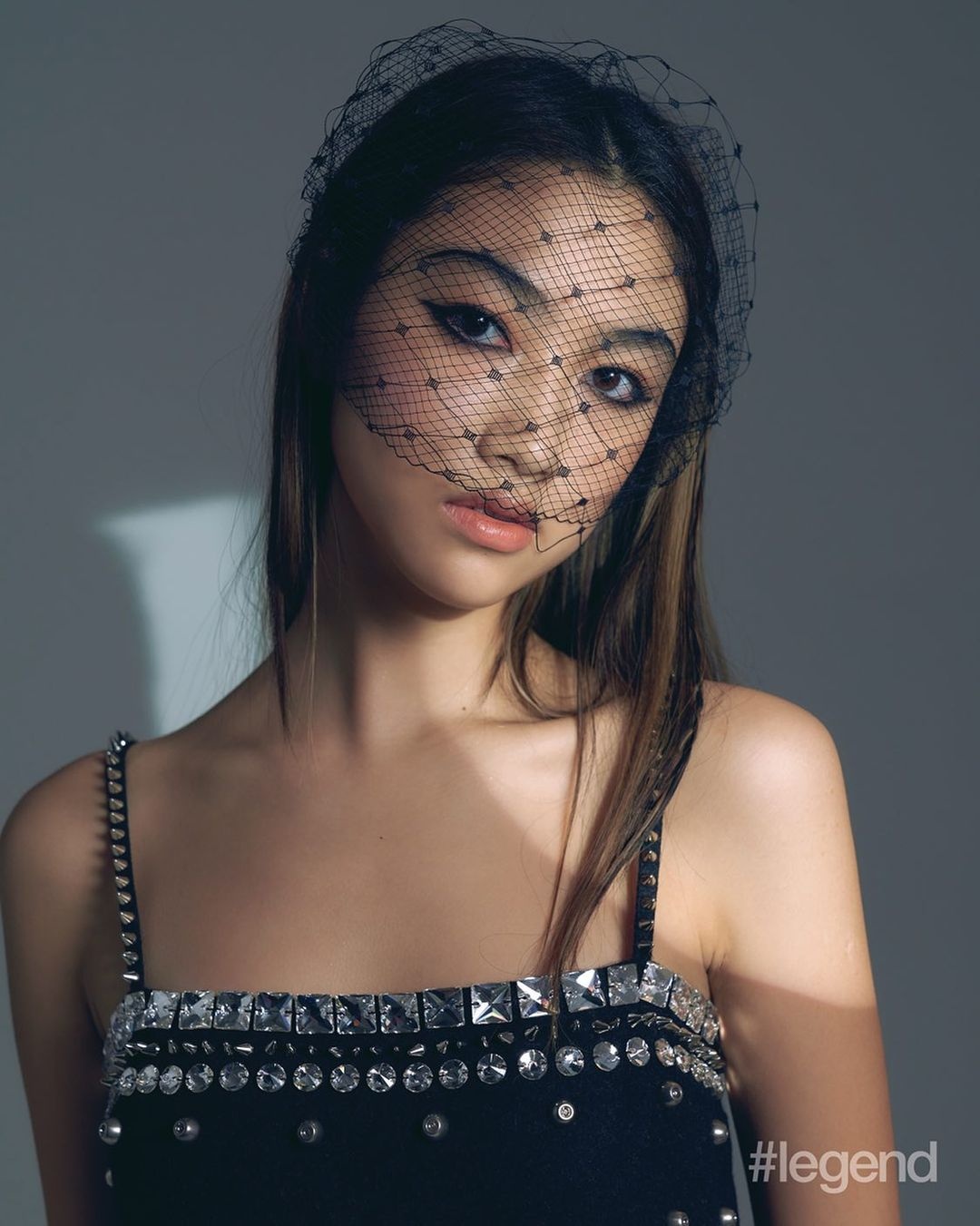 con gai nham dat hoa cao 1, 8 m anh 5