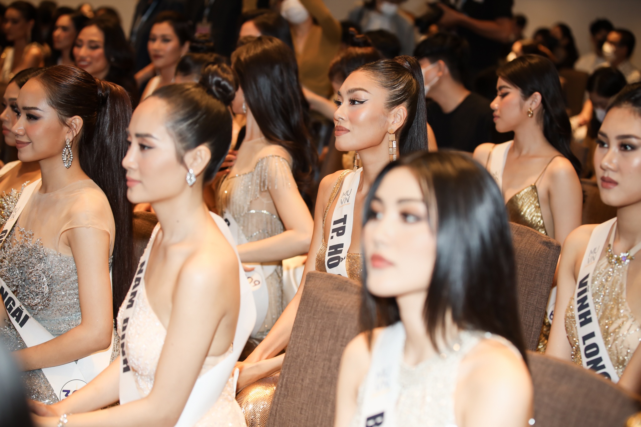 top 70 hoa hau hoan vu viet nam 2022 anh 10