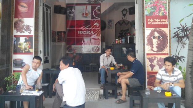 Dan thanh thi giam bot la ca quan ca phe? hinh anh