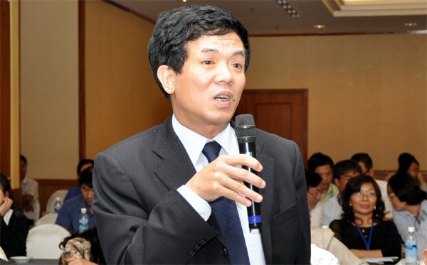 Ông Phan Chí Dũng: Khi Quyết định 244 thì không thấy phản đối việc cấm bán bia trên vỉa hè, nay đưa vào nghị định thì lại bùng lên trong dư luận như là điểm mới.