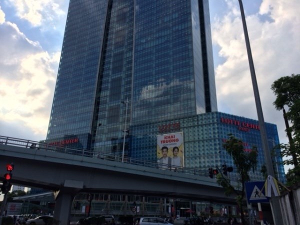 Lotte Center Ha Noi sinh nham thoi? hinh anh