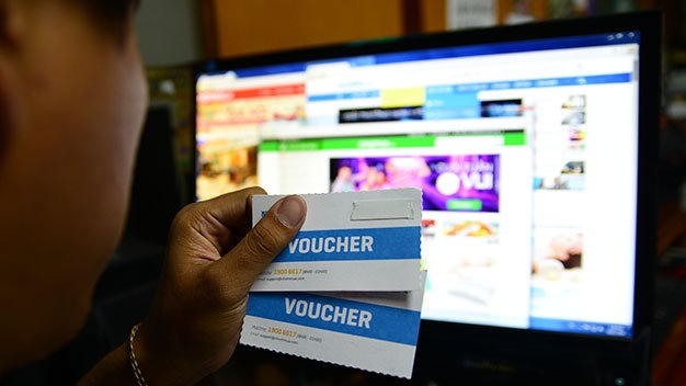 Can trong voi hang mua theo nhom hinh anh