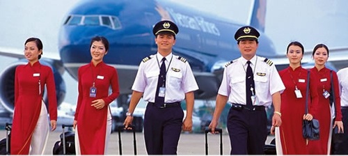 Tiếp viên hàng không thu nhập 20-30 triệu/tháng. Ảnh: PVE.