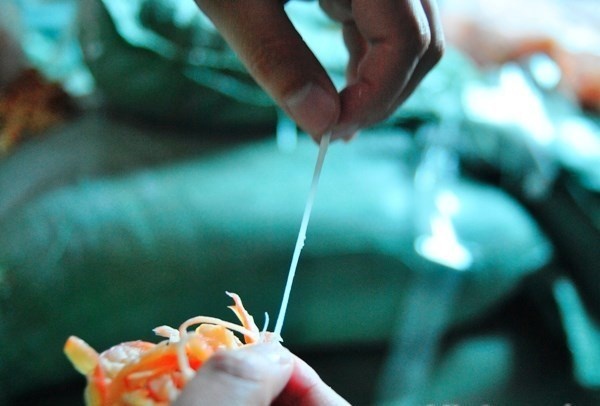 Khi đem đốt, mực khô nghi là mực