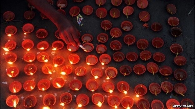 Diwali - lễ hội ánh sáng do gần 800 triệu người theo đạo Hồi ở Ấn Độ tổ chức.