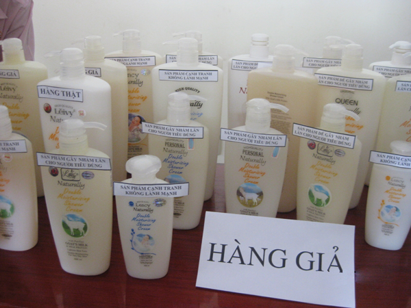 My pham gia, lam bang bot mi gia re bat thuong o Sai Gon hinh anh