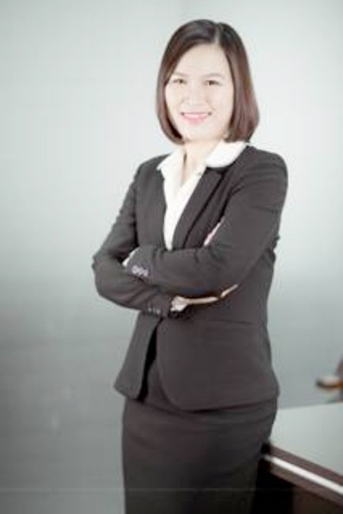 Bà Hương tham gia TPBank từ tháng 9/2012 và từng đảm nhiệm chức vụ Giám đốc Khối Tài chính của TPBank. Bà Hương cũng là nhân tố xuất sắc, đóng góp nhiều cho đề án Tái cơ cấu của Ngân hàng và từng được Thống đốc NHNN tặng Bằng khen năm 2013. Tính đến nay, bà Hương đã có 12 năm kinh nghiệm làm việc trong lĩnh vực Tài chính - Ngân hàng.