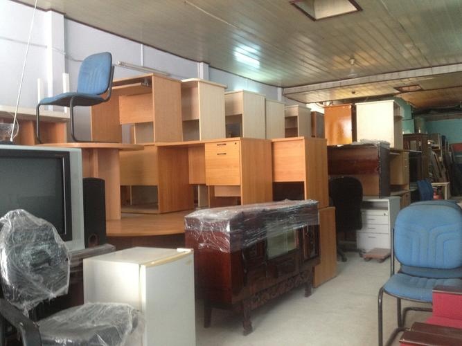 Đồ nội thất cũ là lựa chọn của nhiều gia đình có mức thu nhập trung bình.