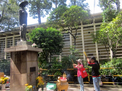 Chon tam linh noi benh vien hinh anh