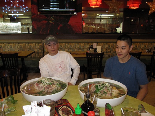 Nhung chieu dung thuc an khong lo de quang ba thuong hieu hinh anh