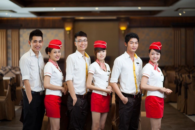 Nhung cong viec giup cac ban tre kiem tien ngay Tet hinh anh