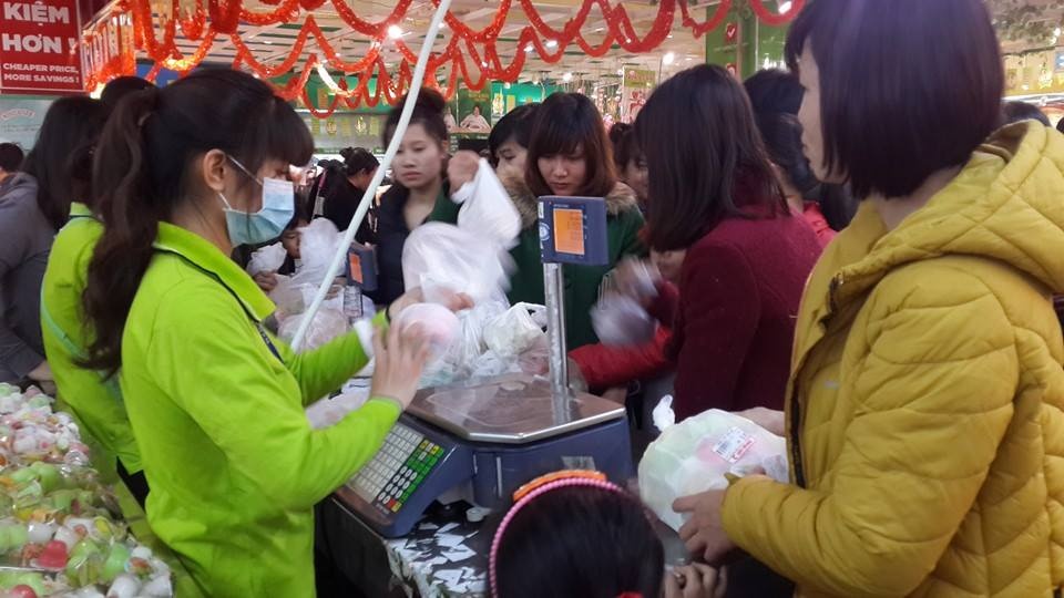 Nhung viec lam them de kiem tien dip Tet cho sinh vien hinh anh