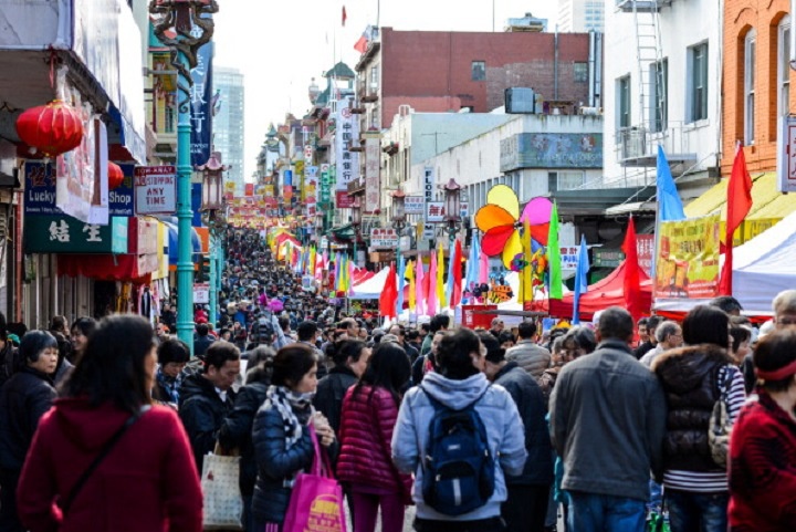 Hội chợ hoa Tết Nguyên đán được tổ chức hàng năm tại Chinatown của San Francisco.