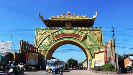 Khu du lich Dai Nam mo cua mien phi 1 thang sau Tet hinh anh