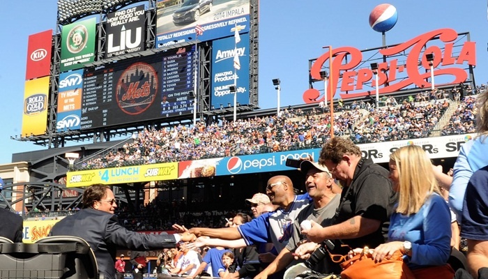 Steve Cohen mua lại 4% cổ phần của đội bóng rổ New York Mets với giá <abbr class=